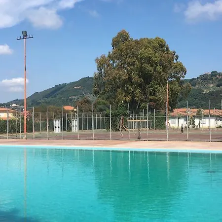 Villaggio Camping Pineta Mare * Pizzo (Calabria)