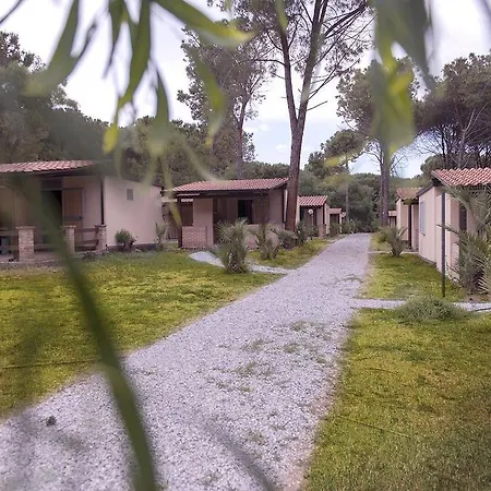 Villaggio Camping Pineta Mare Pizzo (Calabria)